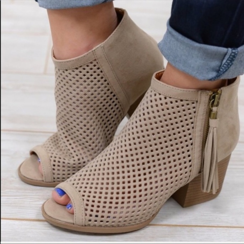 VERSATILE Taupe Colored Peep Toe Booties